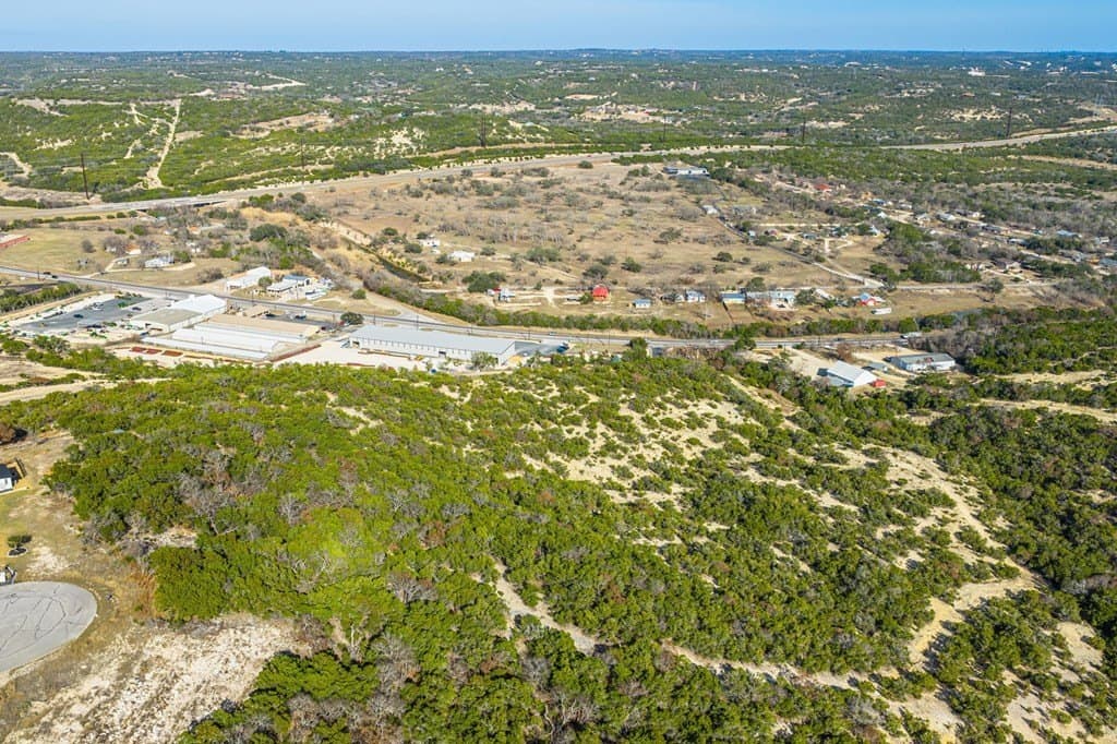 5.49 acres in Kerr County - photo 9