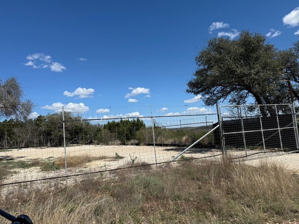 5 acres in Blanco County - photo 10