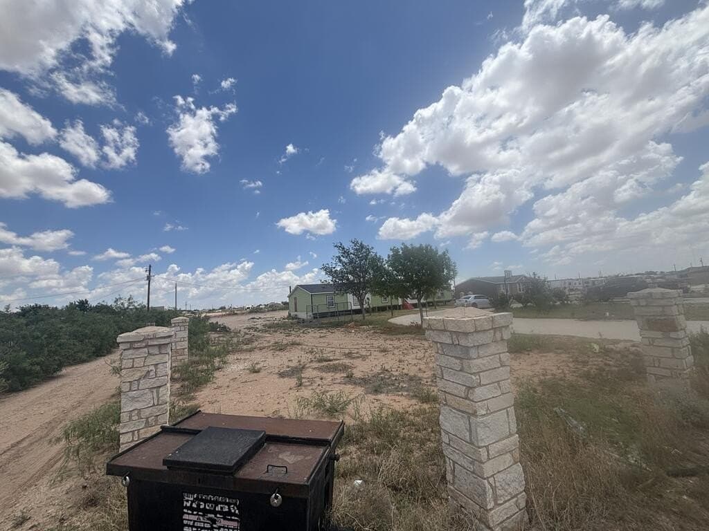 0.75 acres in Ector County - photo 2
