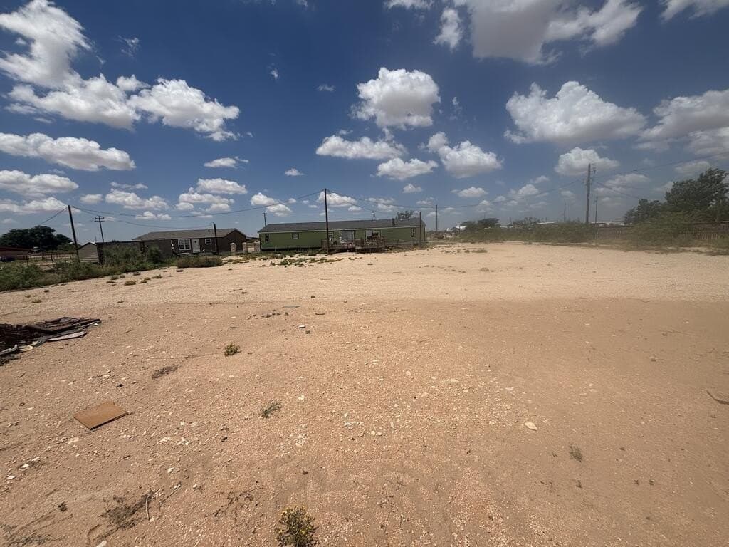 0.75 acres in Ector County - photo 3
