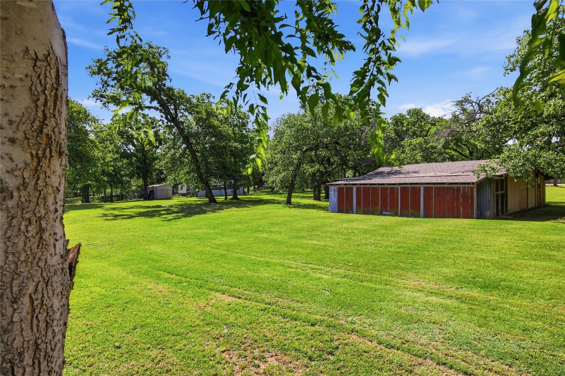 1.77 acres in Tarrant County - photo 2
