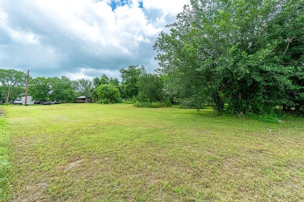 0.49 acres in Fayette County gallery image 4