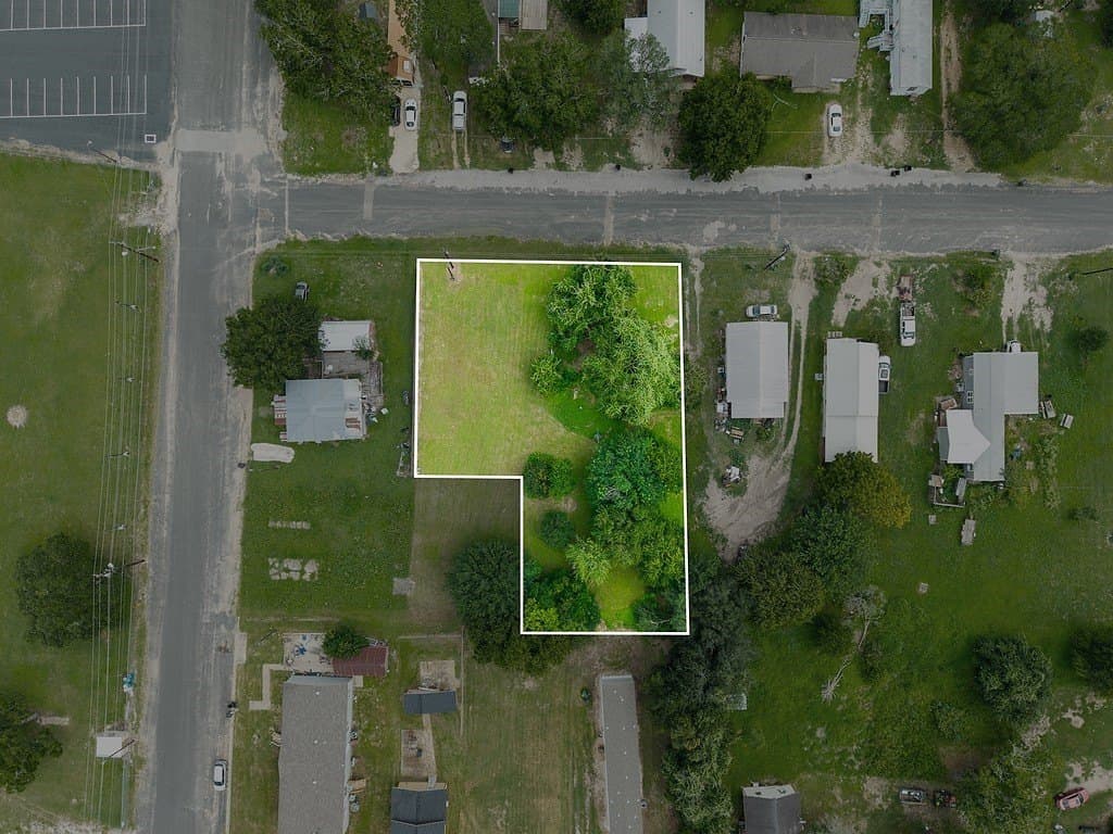 0.49 acres in Fayette County gallery image 2