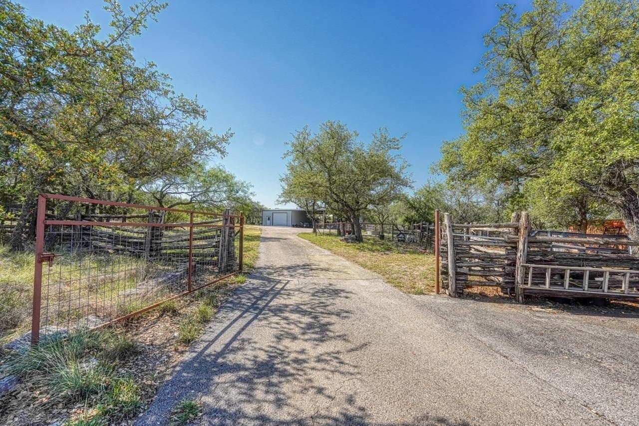 82 acres in Llano County - photo 18
