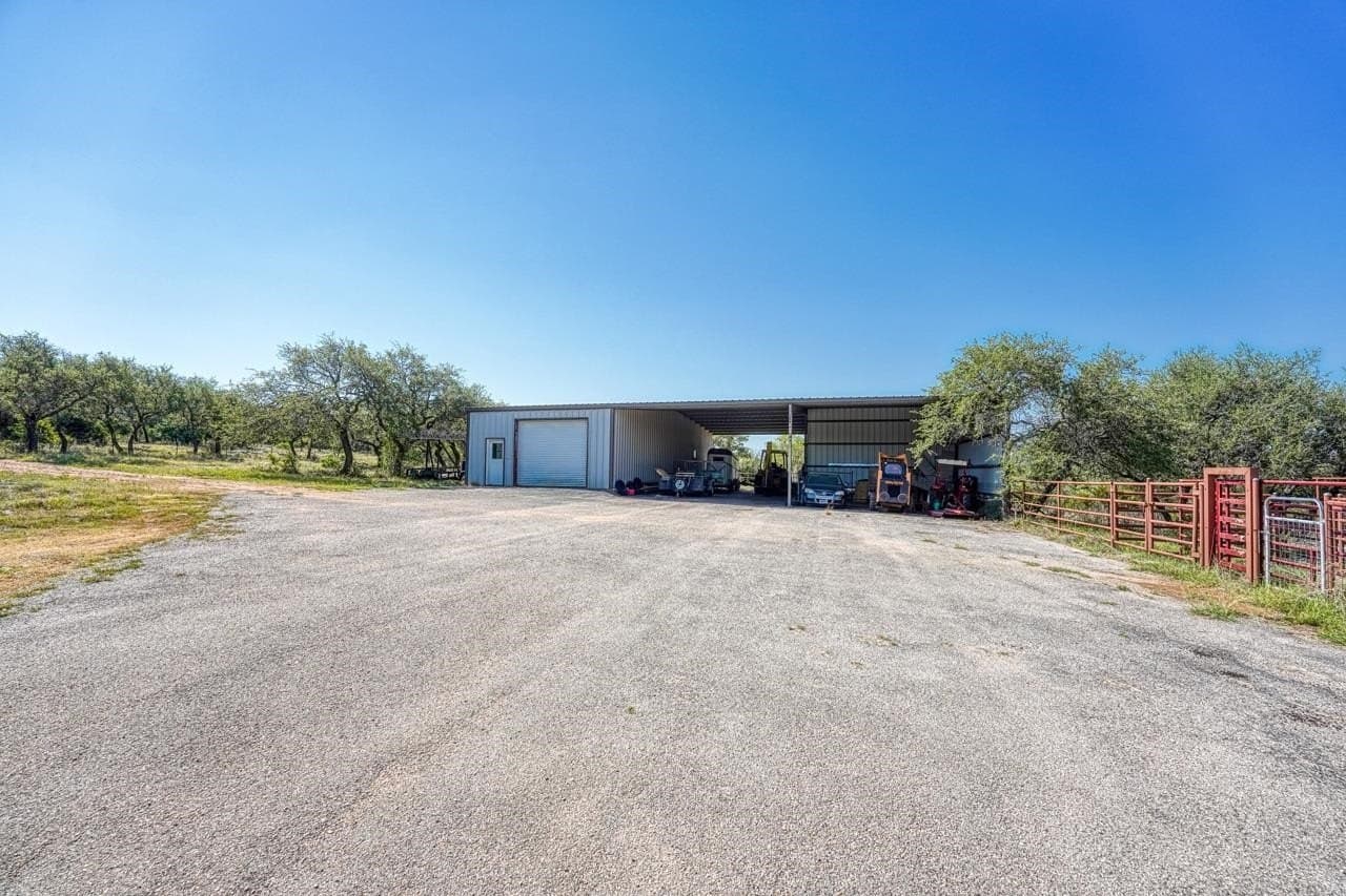 82 acres in Llano County - photo 20