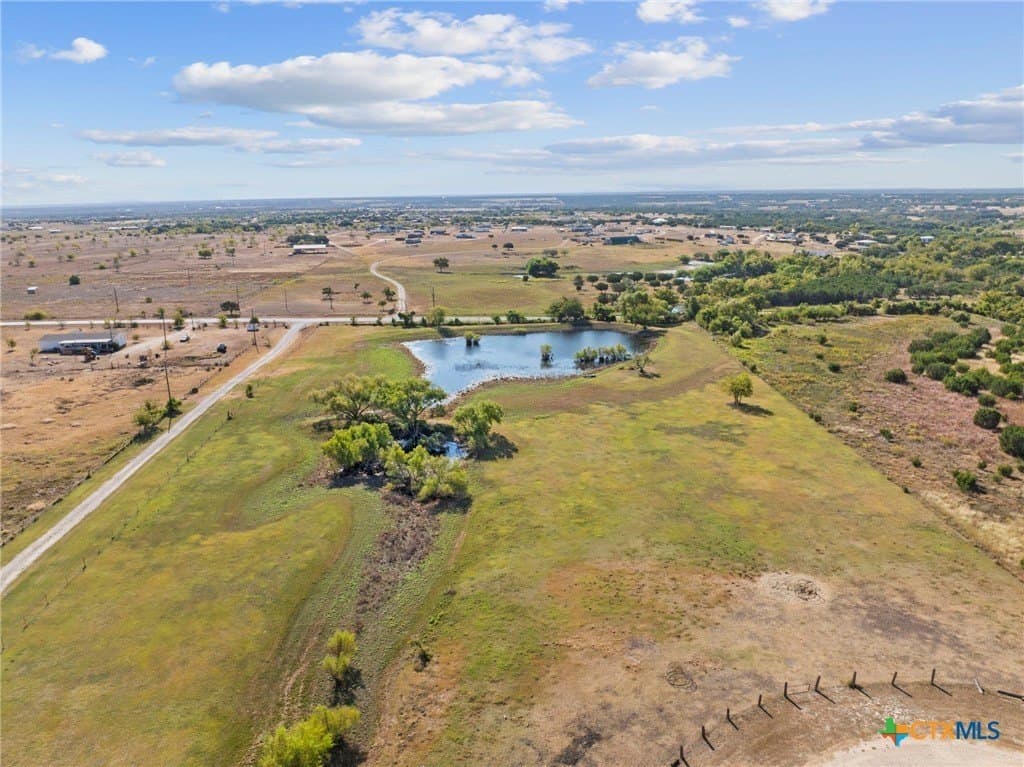 13.92 acres in Burnet County gallery image 3