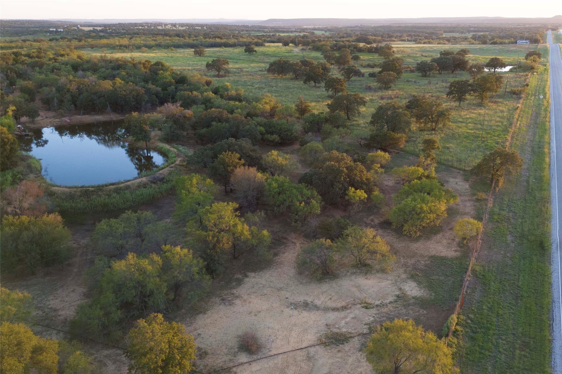 1.04 acres in Palo Pinto County gallery image 2