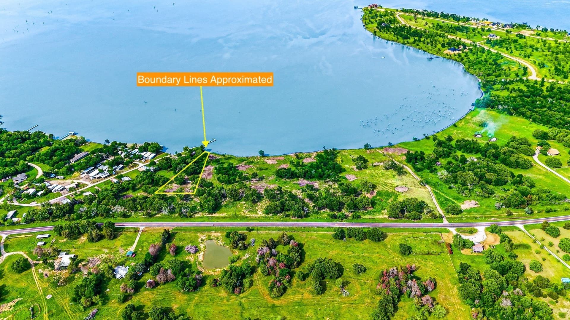 1.03 acres in Navarro County