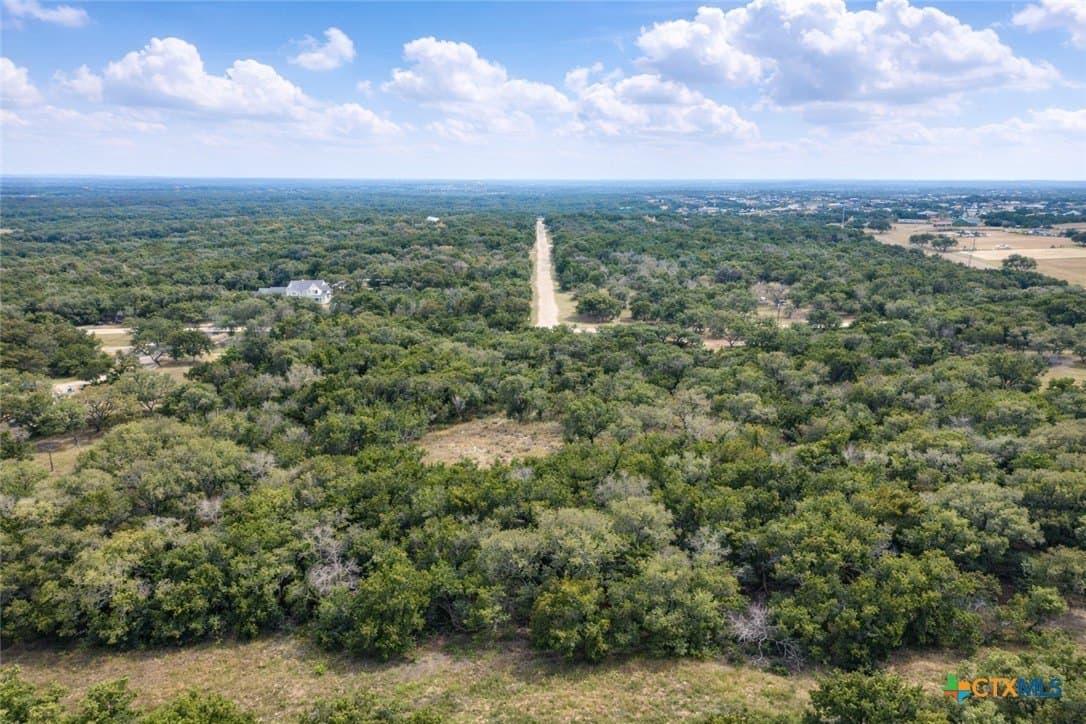 5.44 acres in Hays County gallery image 3