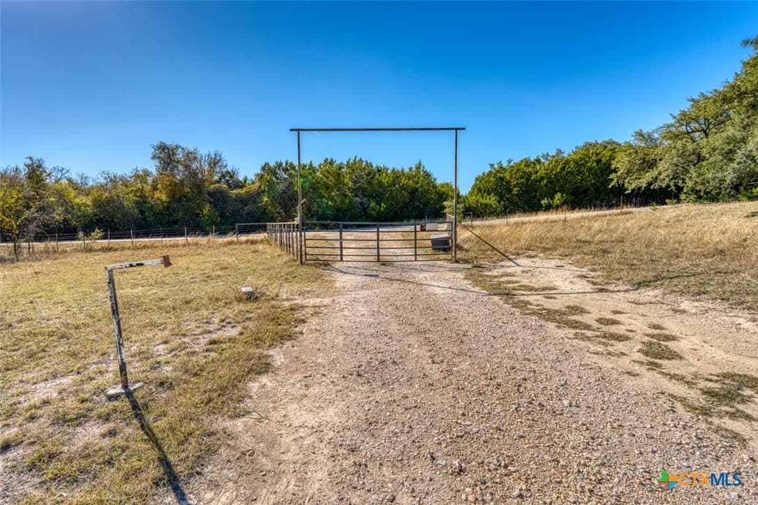167 acres in Bell County - photo 2
