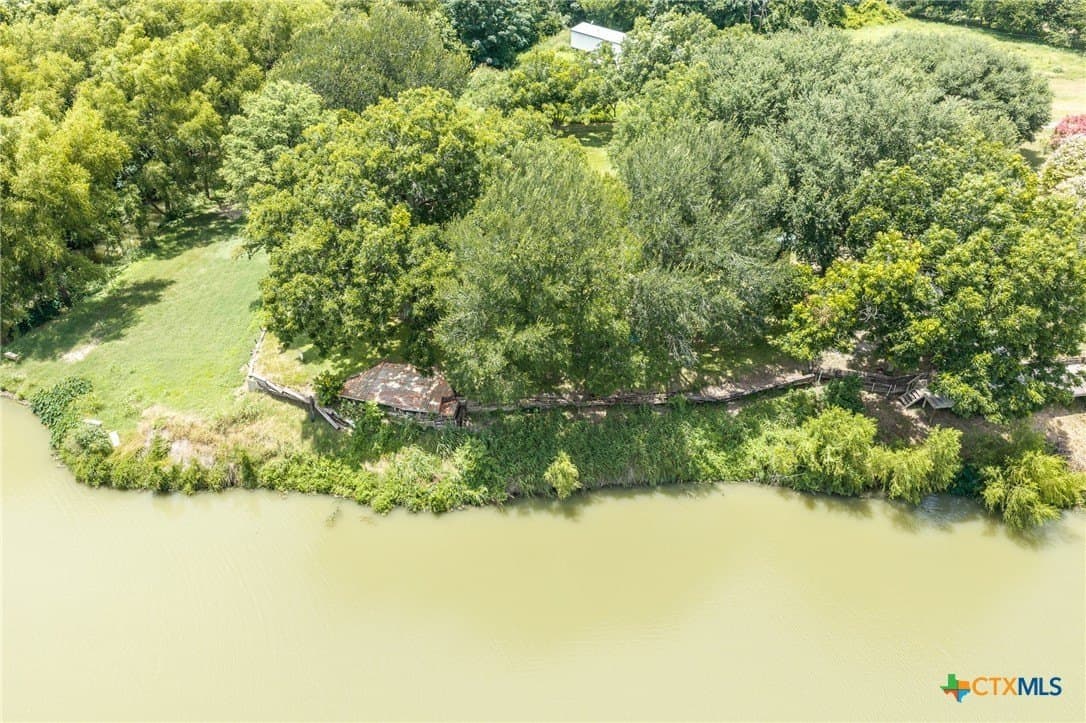 0.52 acres in Gonzales County - photo 26