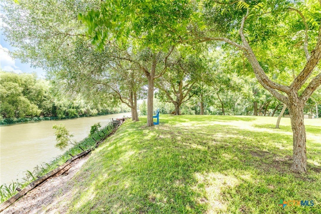 0.52 acres in Gonzales County gallery image 2
