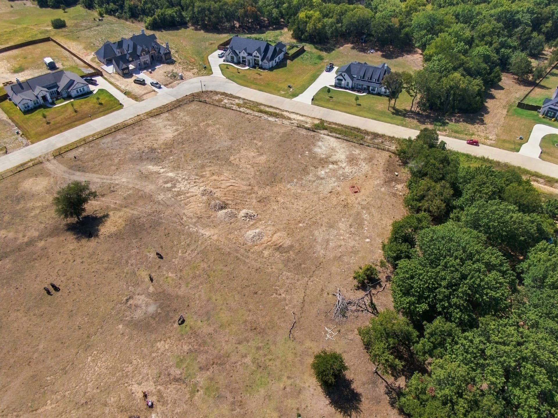1 acres in Ellis County - photo 3