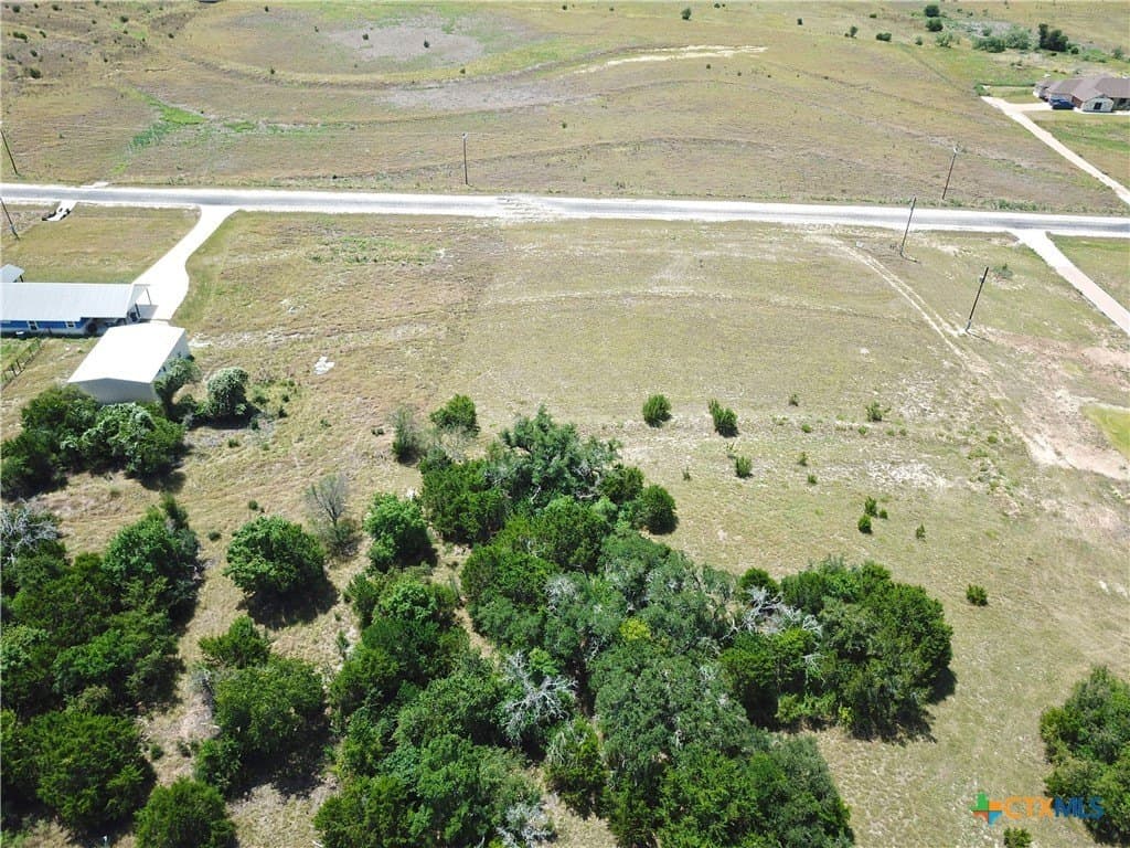 5.01 acres in Lampasas County - photo 4