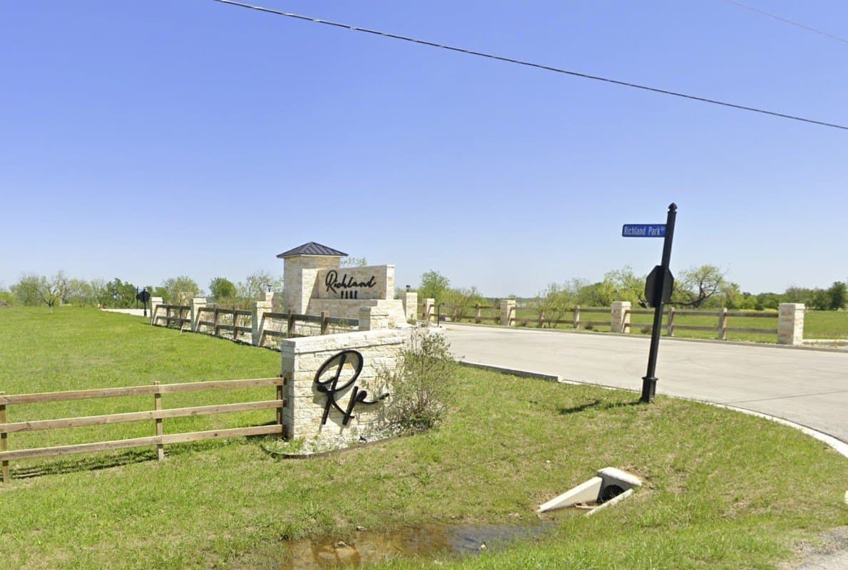 3.05 acres in Navarro County - photo 3