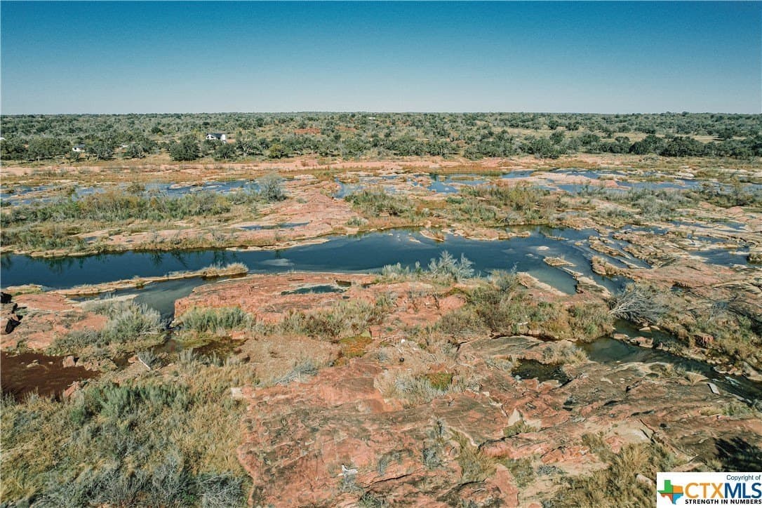 9 acres in Llano County gallery image 4