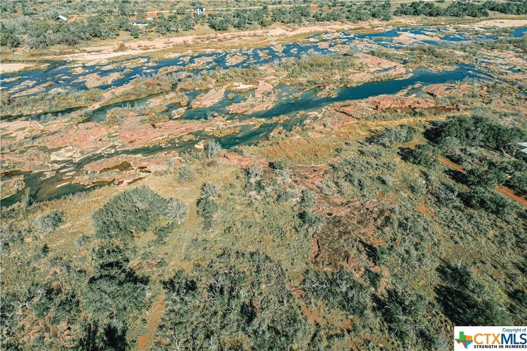 9 acres in Llano County gallery image 3