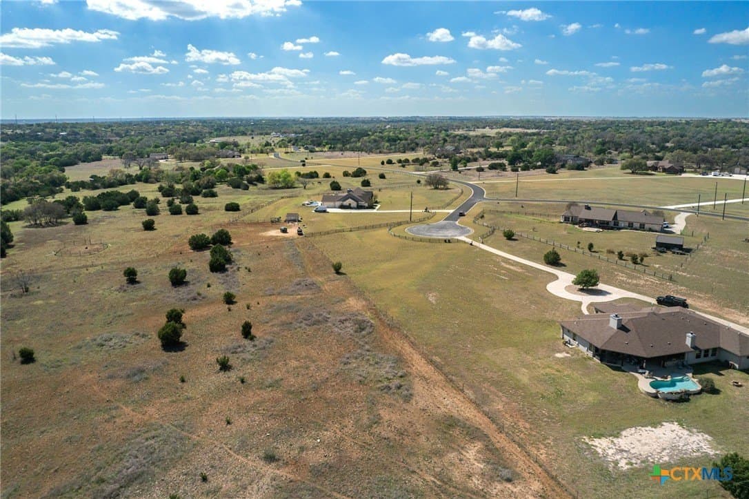 5.03 acres in Williamson County - photo 32