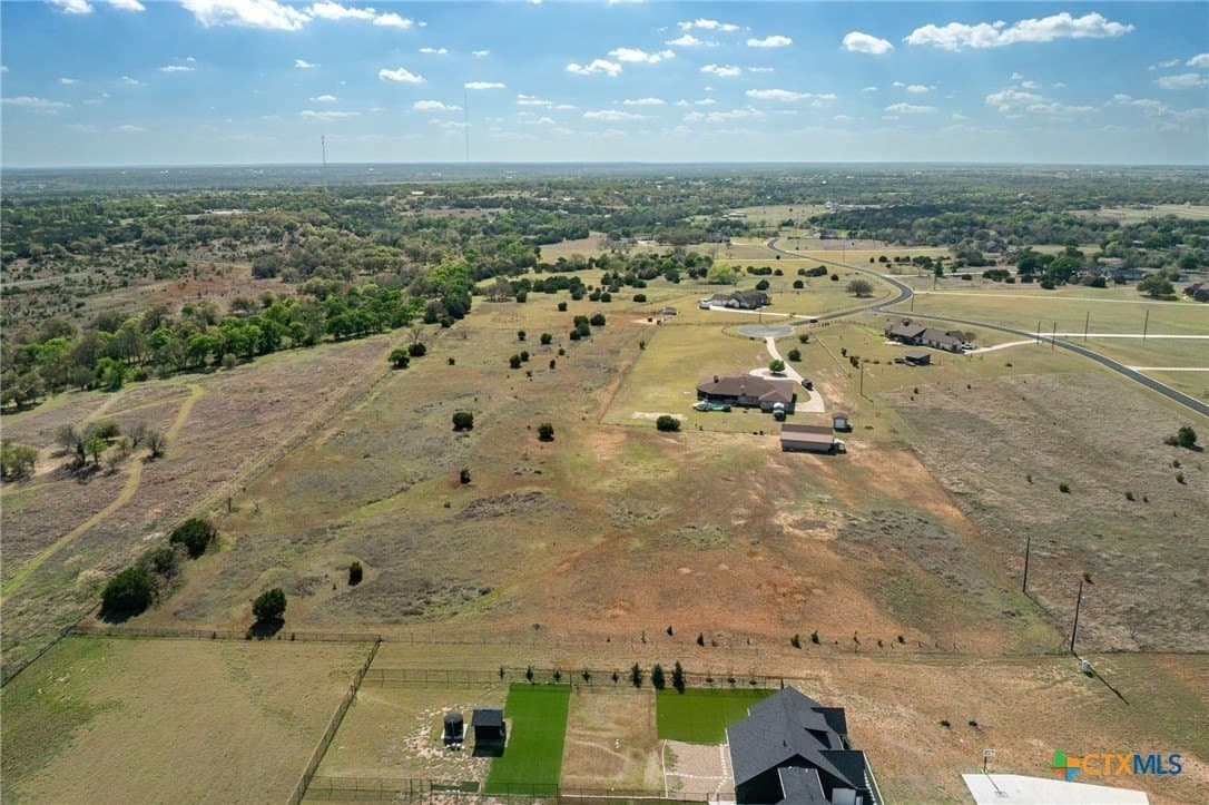 5.03 acres in Williamson County gallery image 3
