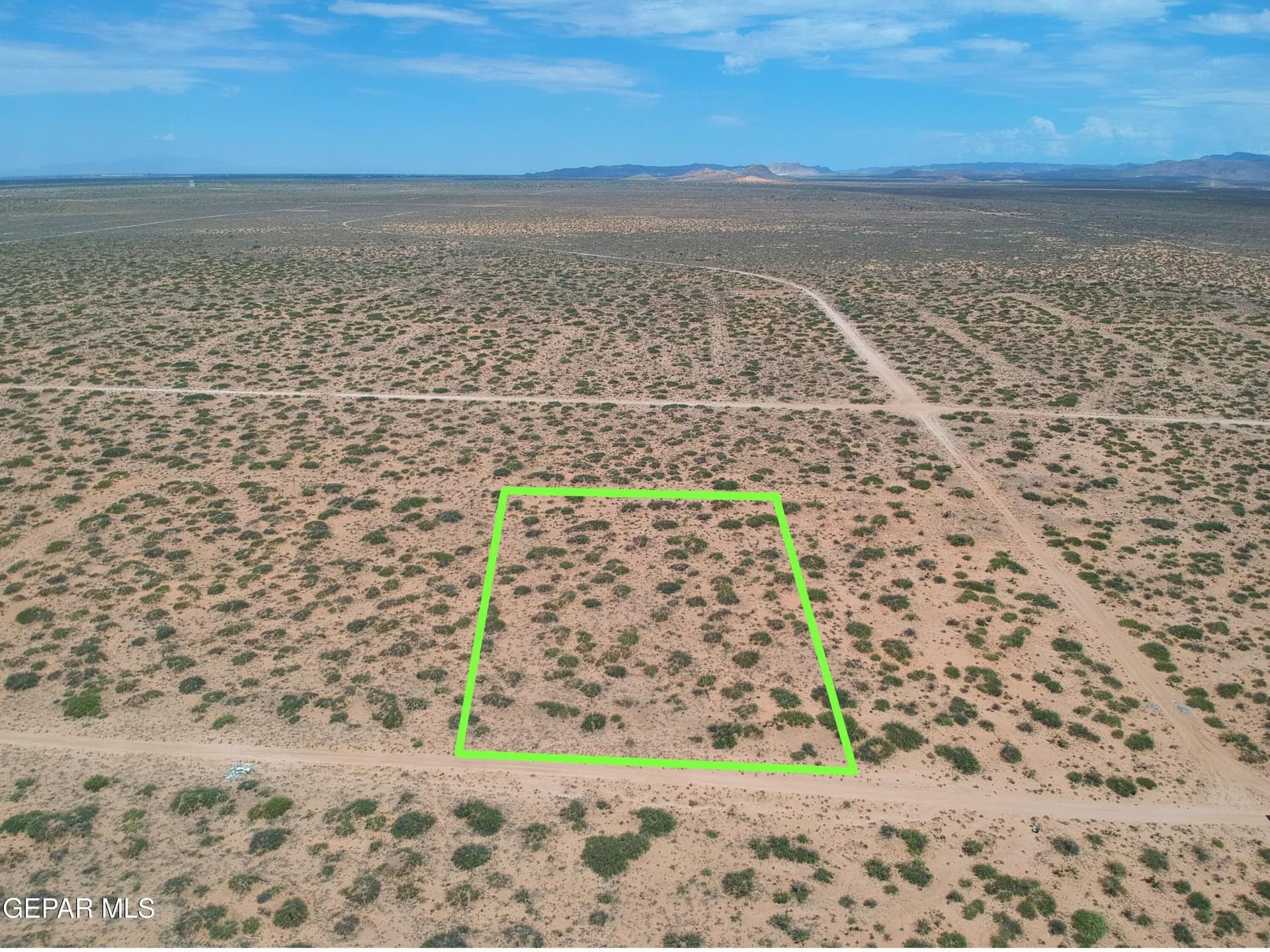 1.5 acres in El Paso County