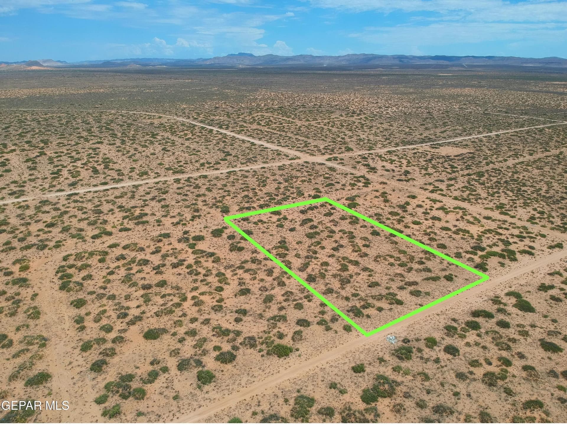 1.5 acres in El Paso County gallery image 4