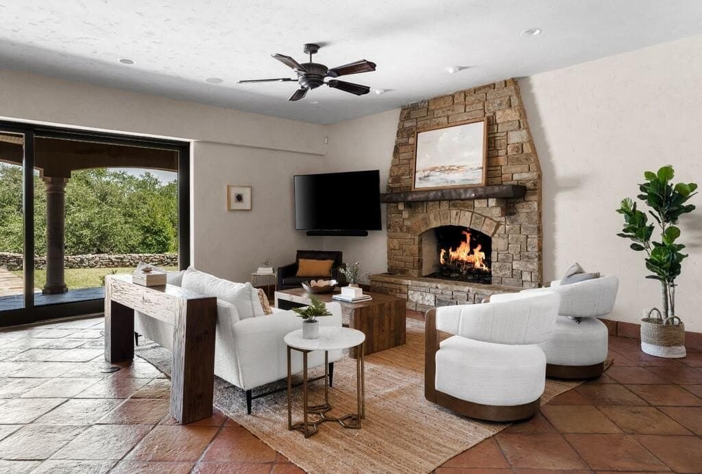 25 acres in Travis County - photo 4