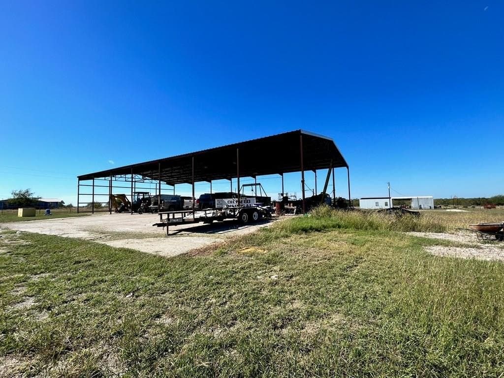 14.73 acres in Bee County