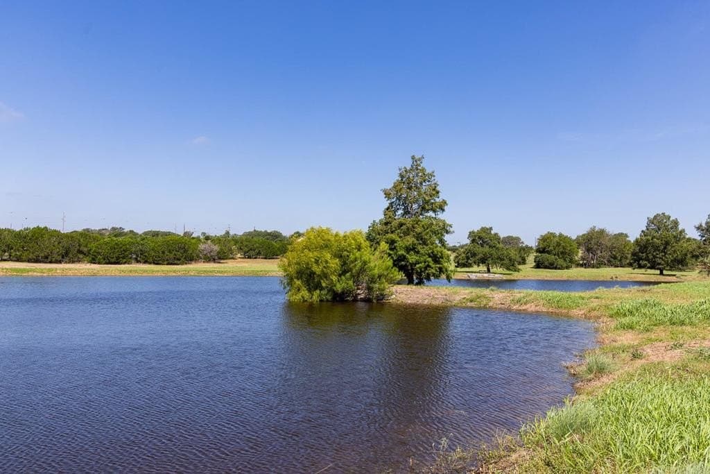 100 acres in Kerr County gallery image 4