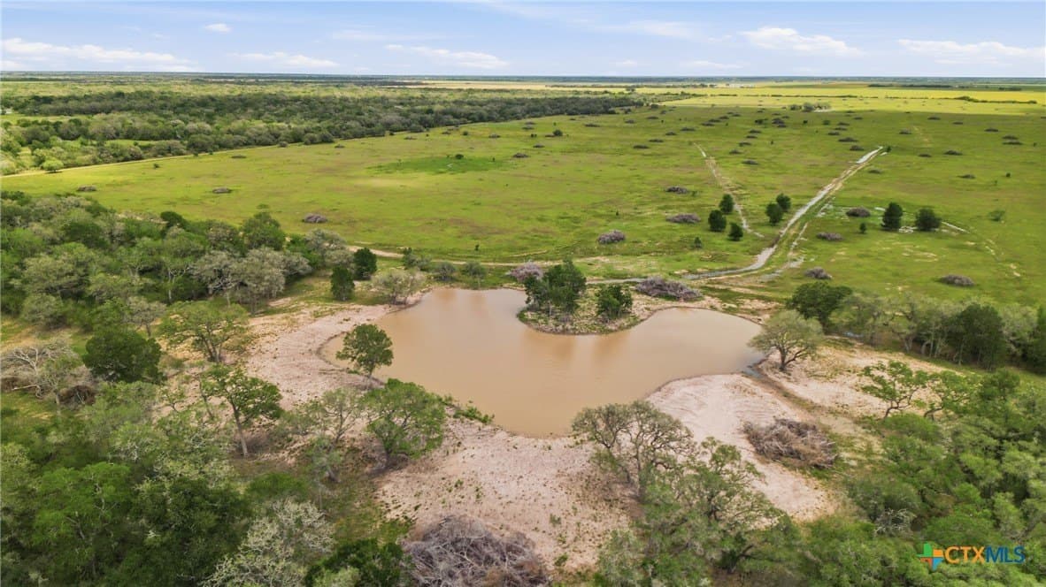 444 acres in Lavaca County - photo 18