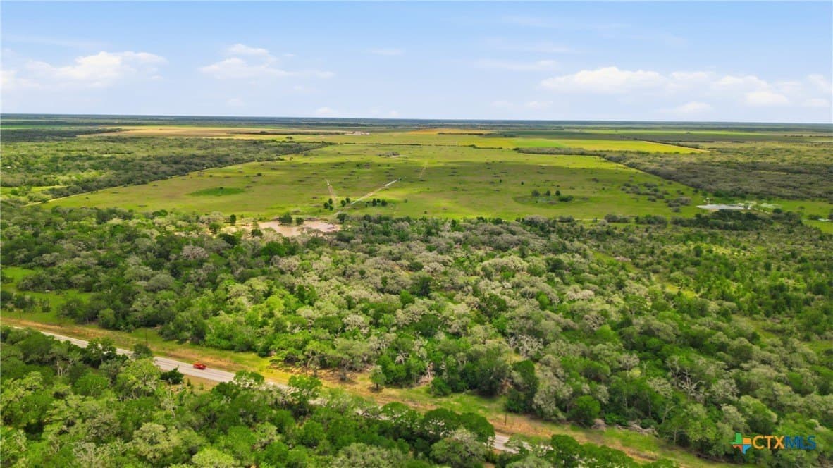 444 acres in Lavaca County - photo 16