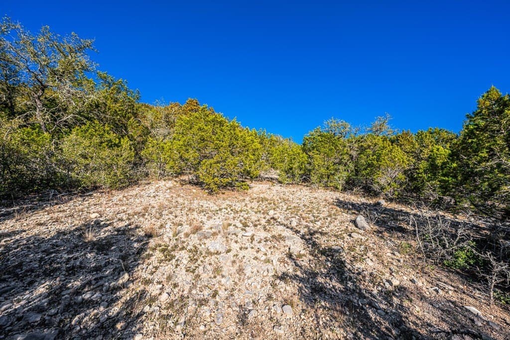 1 acres in Uvalde County - photo 6