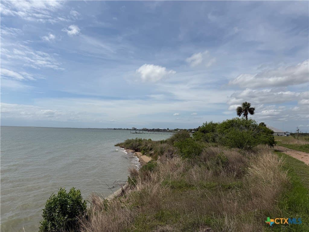 1.24 acres in Calhoun County - photo 9