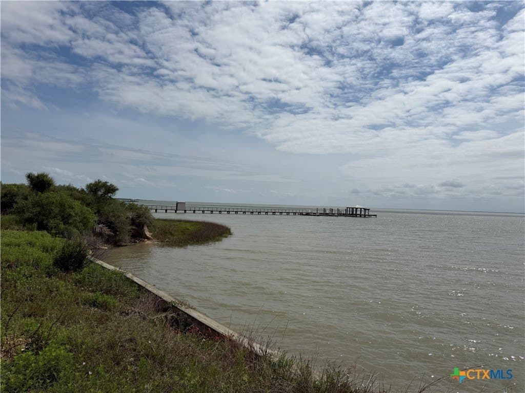 1.24 acres in Calhoun County