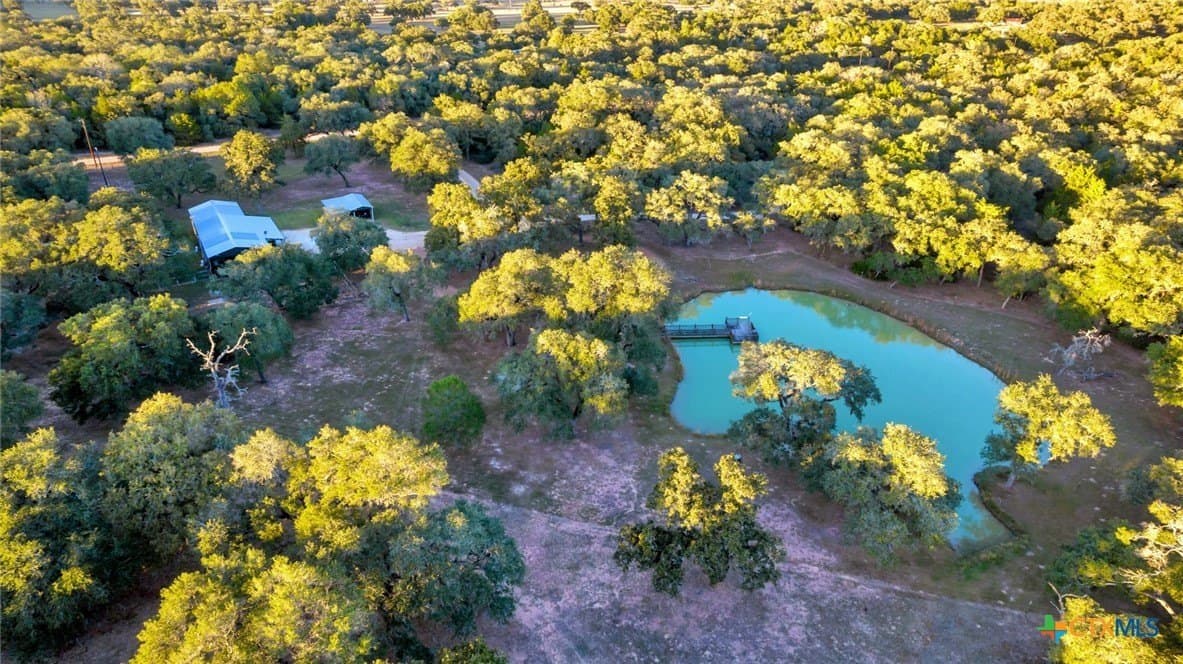 10.11 acres in Lavaca County