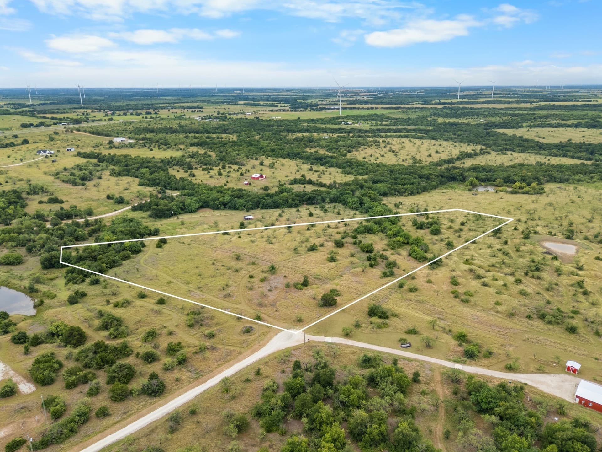 13.5 acres in Hill County