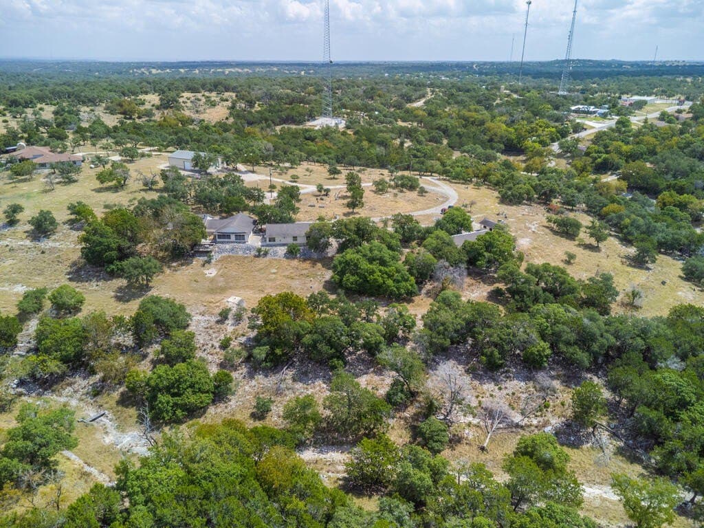 25.55 acres in Kerr County - photo 2