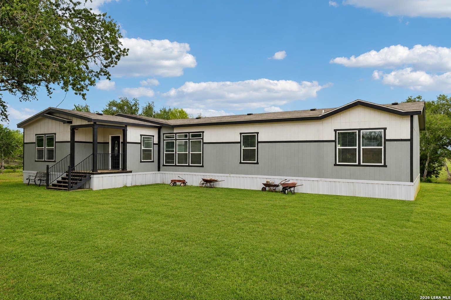 10.6 acres in Atascosa County gallery image 2