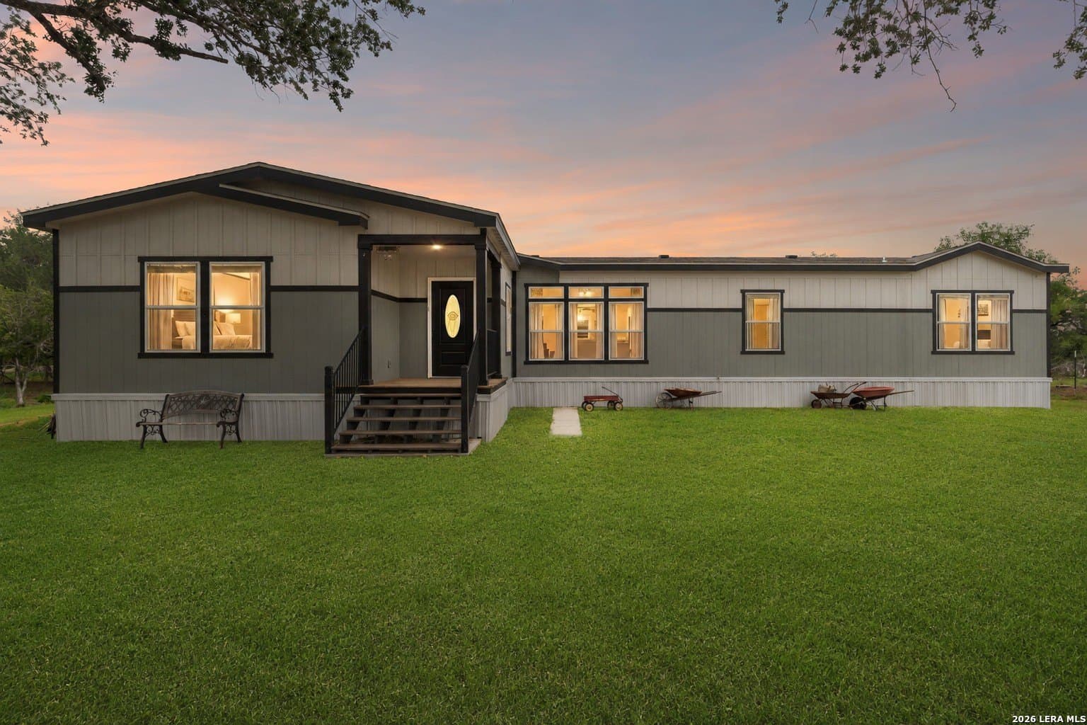 10.6 acres in Atascosa County