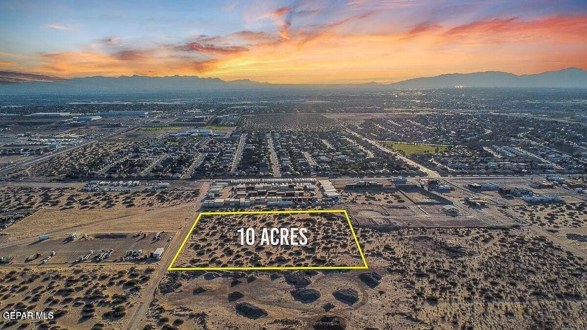 10 acres in El Paso County