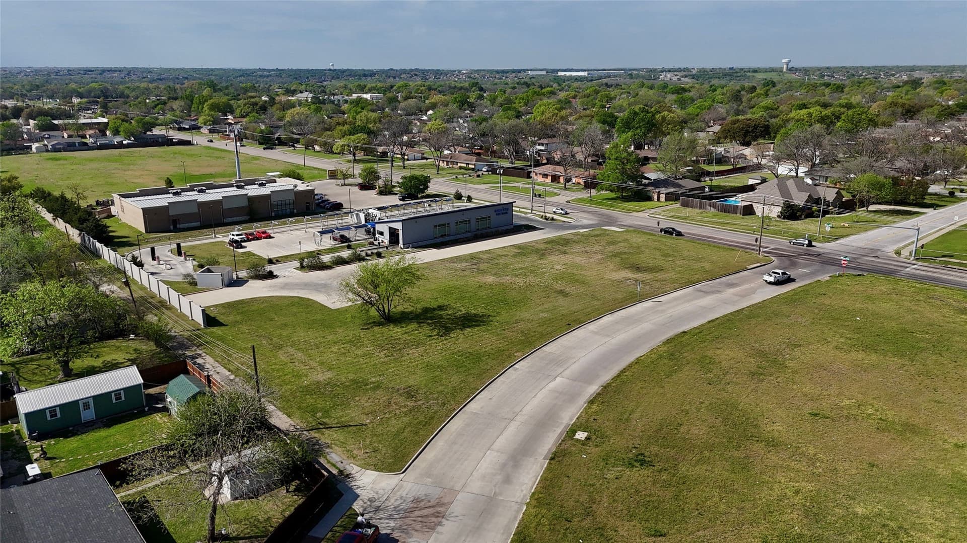1.01 acres in Dallas County gallery image 3
