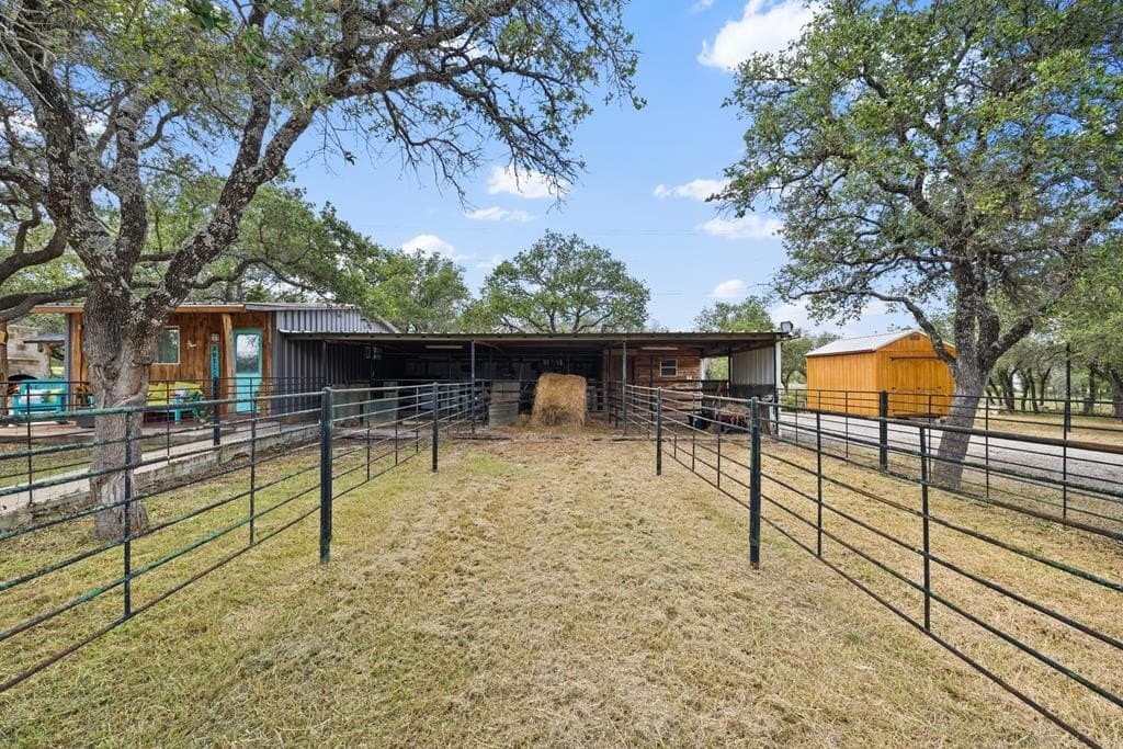 10 acres in Blanco County - photo 28