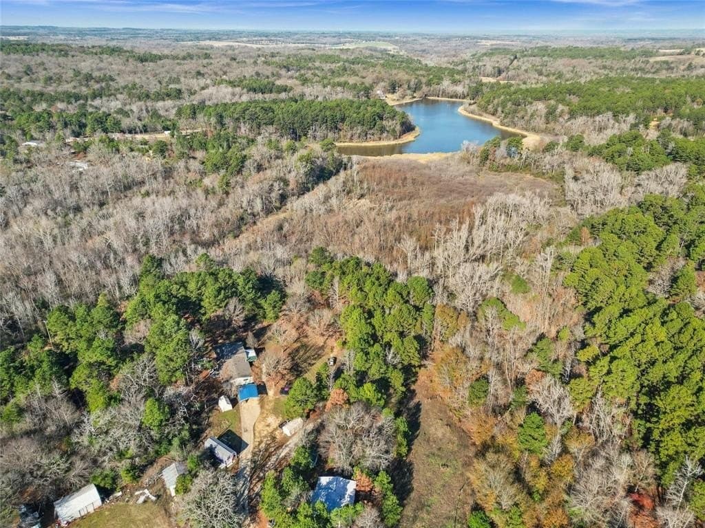 18.6 acres in Smith County