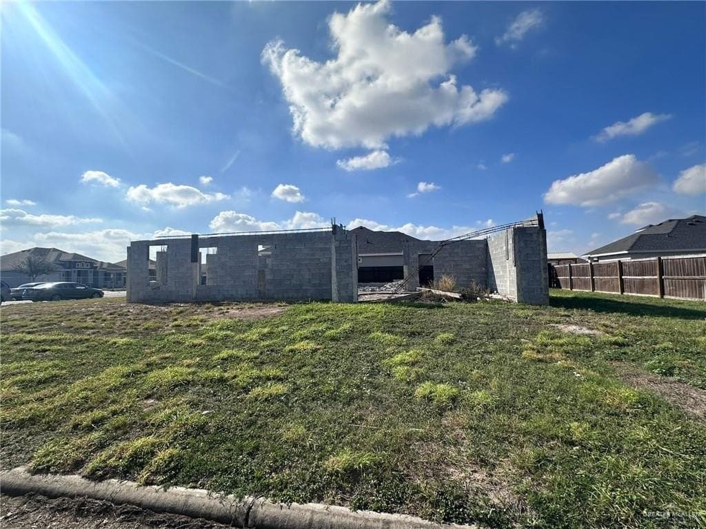 0.15 acres in Hidalgo County - photo 3