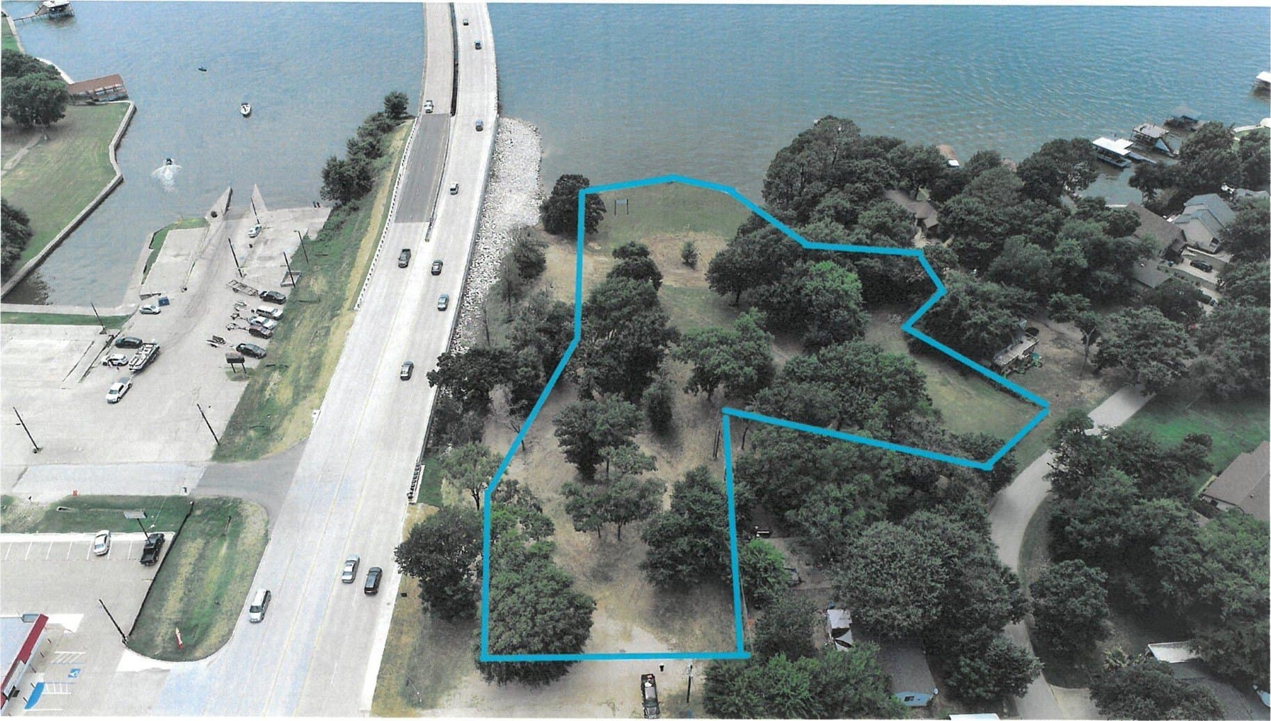 2.35 acres in Henderson County