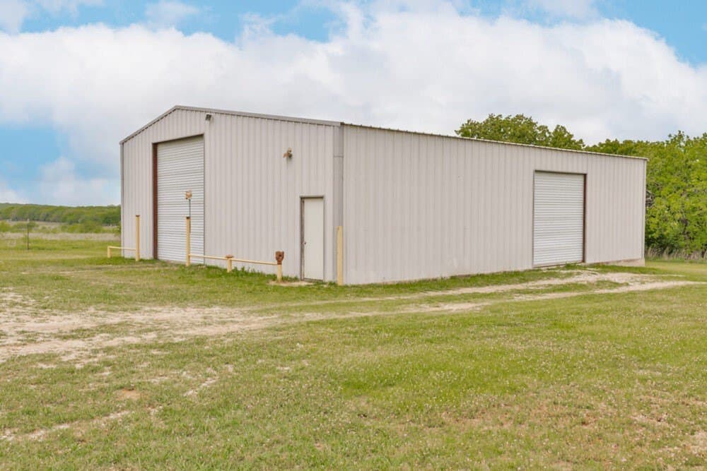 10 acres in Montague County - photo 25