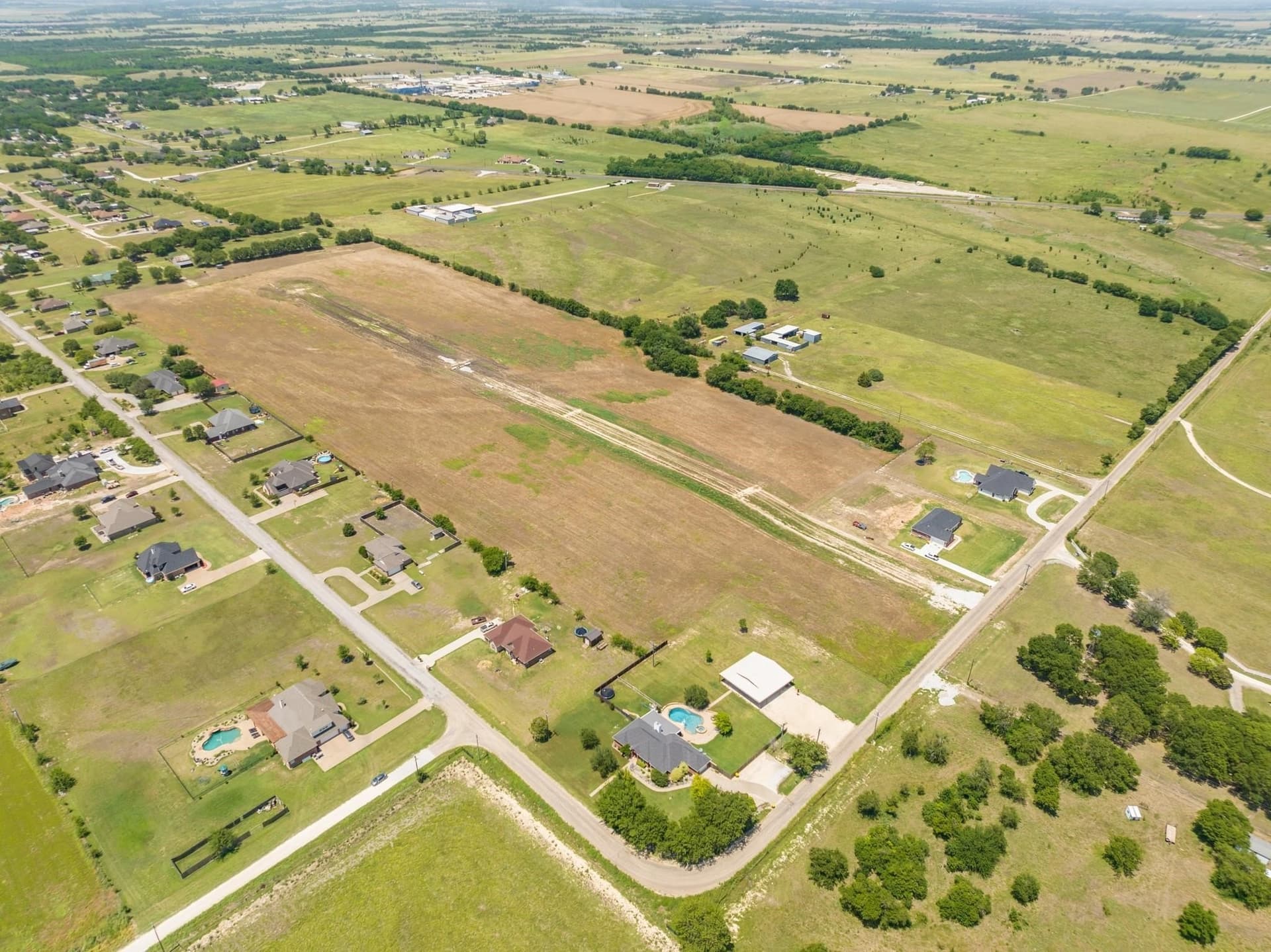 1.12 acres in Hill County