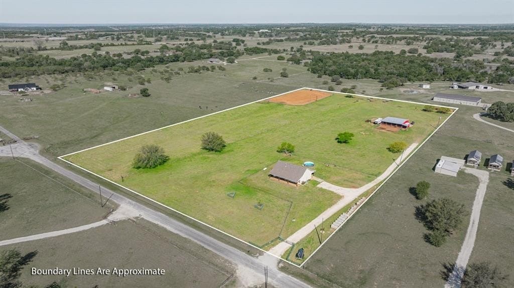10 acres in Somervell County