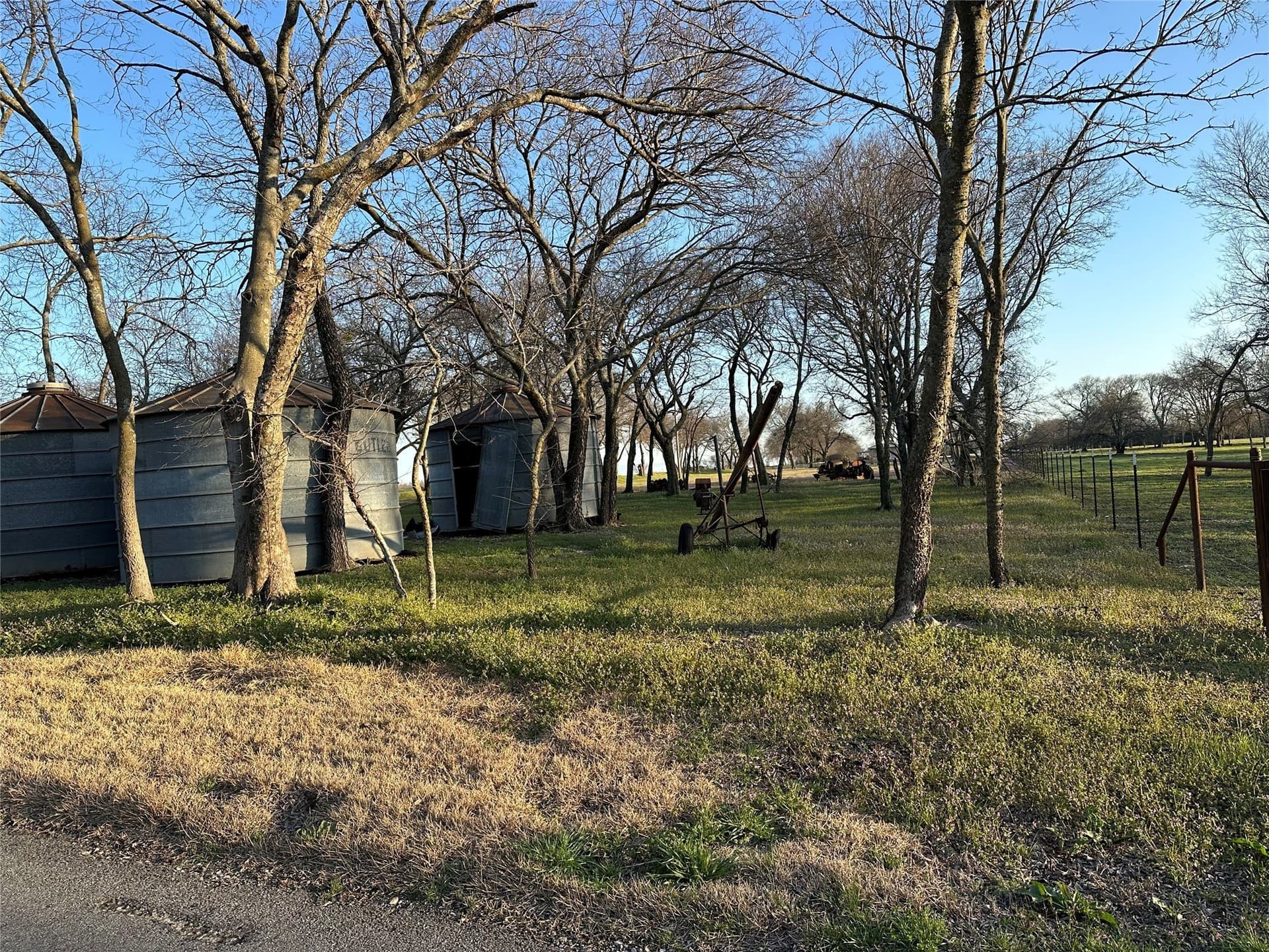 17.6 acres in Grayson County - photo 25