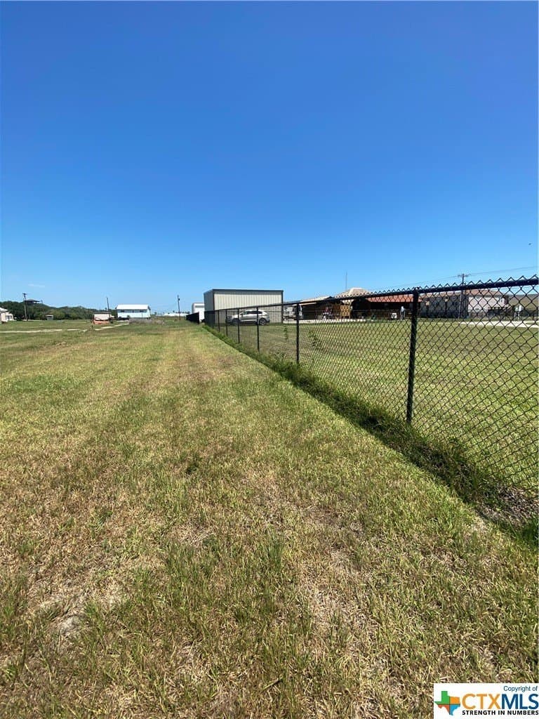 1.5 acres in Calhoun County - photo 10