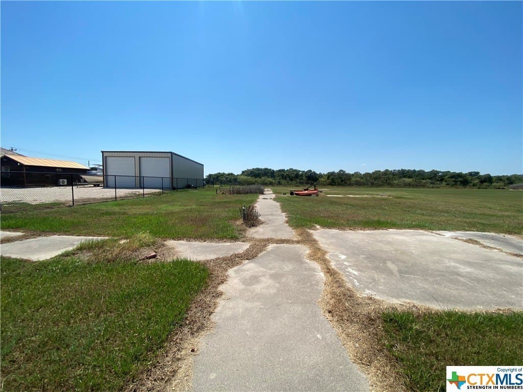 1.5 acres in Calhoun County - photo 15